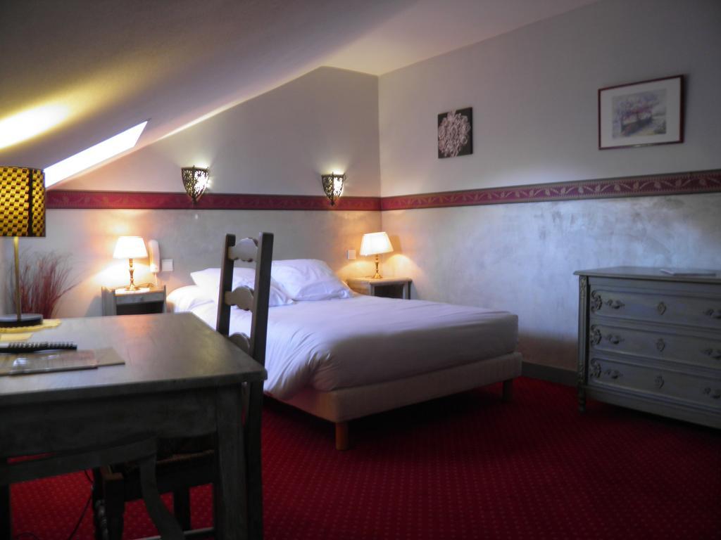 Le Relais De Montignac Hotel Exterior photo