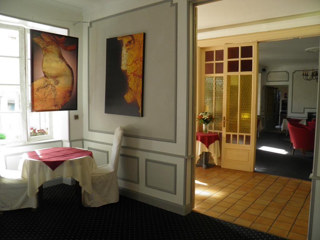 Le Relais De Montignac Hotel Exterior photo