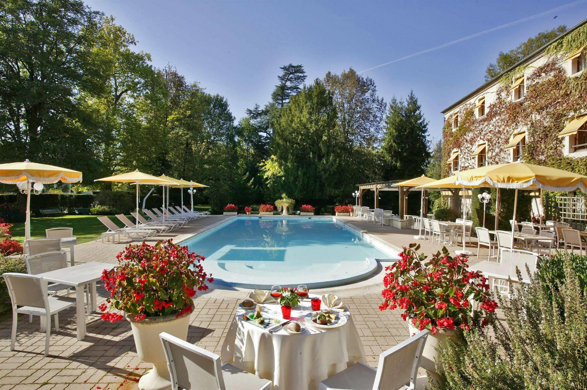 Le Relais De Montignac Hotel Exterior photo